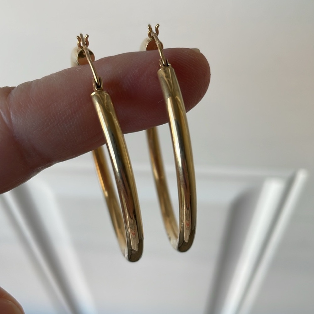 14K Yellow Gold Big Classic Hoop Earrings⭐️ - Picture 6 of 13